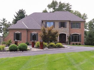 7933 Kugler Mill Rd, Cincinnati, OH 45243