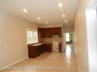 8805 S Escanaba Ave #2, Chicago, IL 60617