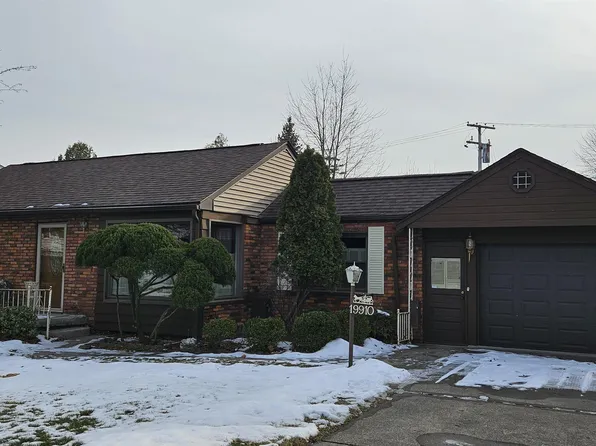 19910 Parkside St, Saint Clair Shores, MI 48080