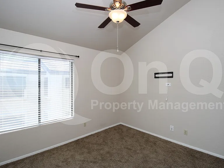 4201 N 20th St #227 — Photo 11