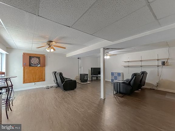 4th image of 45684 Schooner Ct