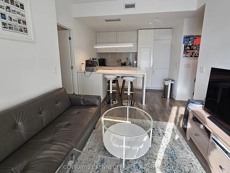 20 Richardson St #1407 — Photo 24