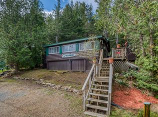 120 South Shore Drive, Rangeley Plt, ME 04970