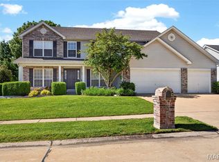 245 Strathmoor Way, Dardenne Prairie, MO 63368