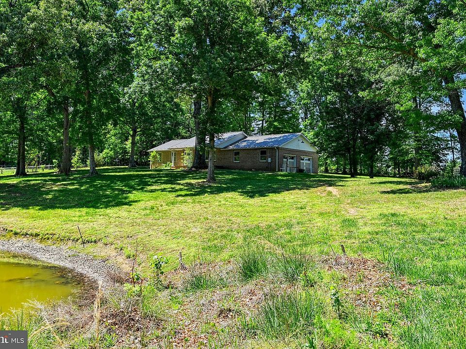 1st image of 321 Willow Oak Ln