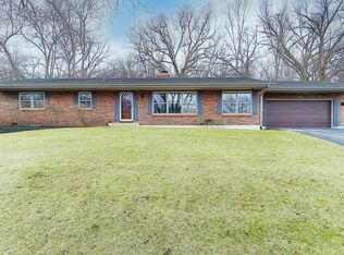 1105 Surrey Ln, Algonquin, IL 60102