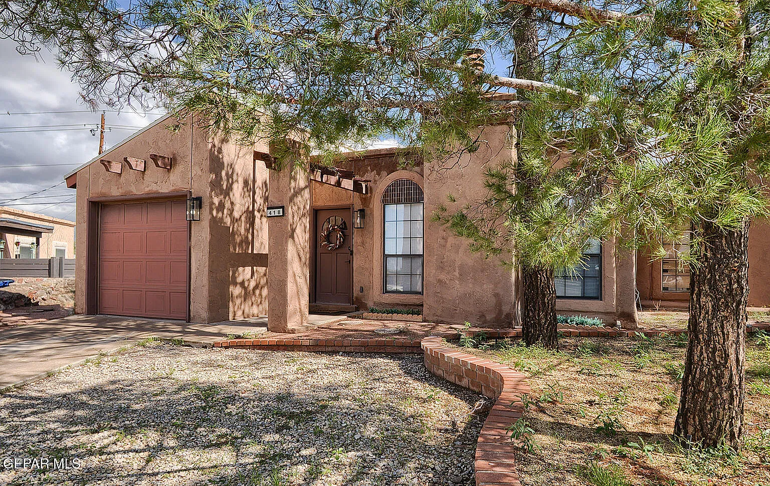 3 bed, 2.0 bath, 1237 sqft, $1,450 — Photo 2