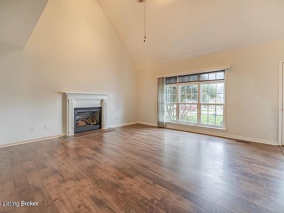 4th image of 11302 Sullivan Ct