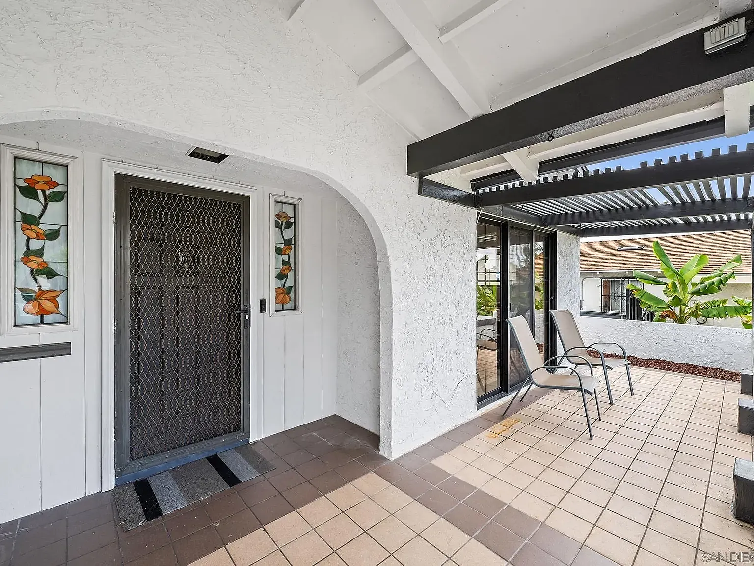 4 bed, 1820 sqft, $4,800 — Photo 3