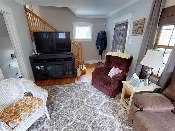 4th image of 1723 Linden Ave