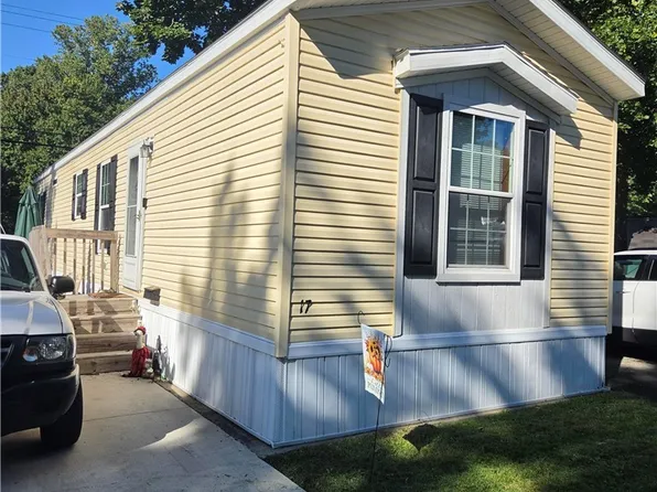 17 Westwoods, Amherst, OH 44001