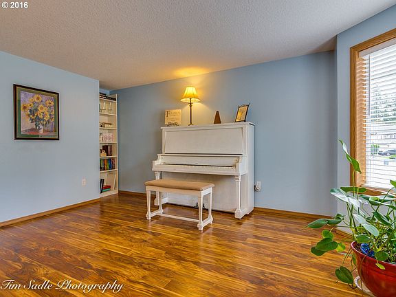 5th image of 10514 NE 25th Pl