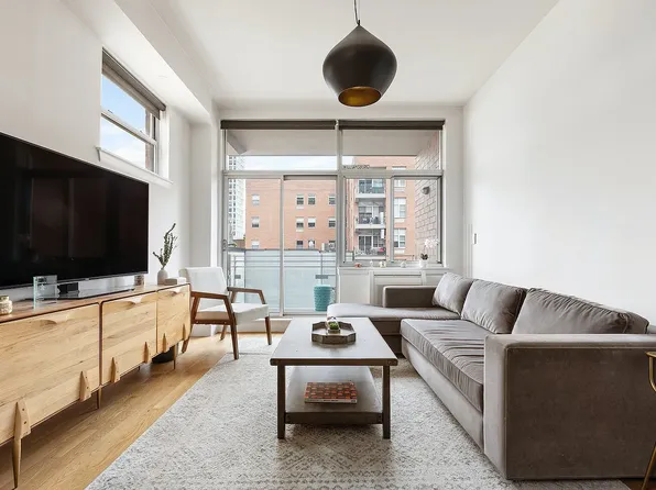 29 S 3rd St APT 2E, Brooklyn, NY 11249