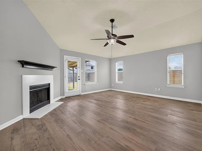 6407 Granite Springs Ln — Photo 18