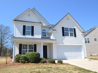 15 Shadowbrooke Cir, Loganville, GA 30052