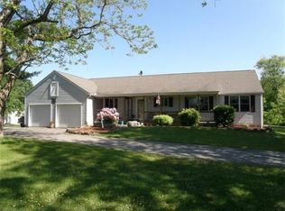 189 Ramshorn Rd, Dudley, MA 01571