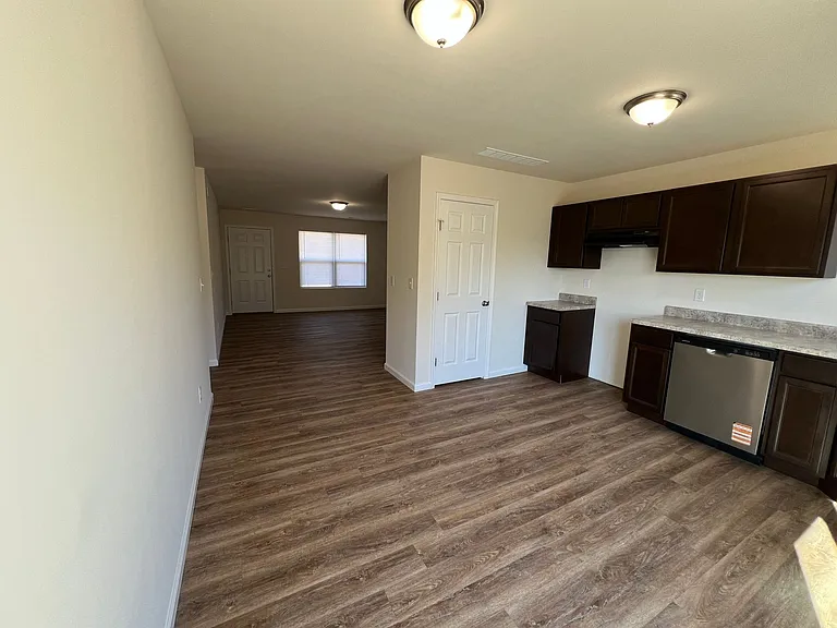 360 Rick Rd — Photo 6