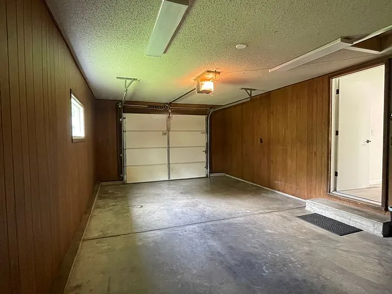 131 N Fairwood Ave — Photo 24