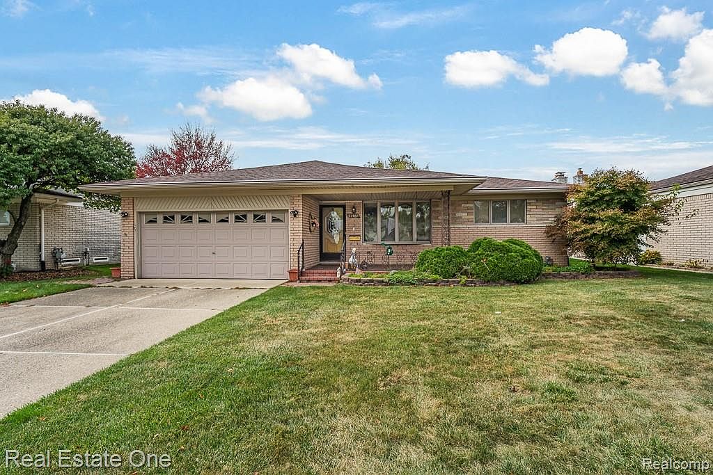 33487 Mina Dr, Sterling Heights, MI 48312 | Zillow