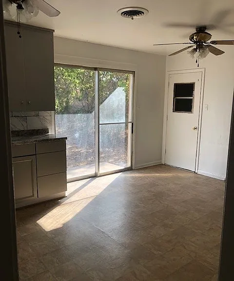 3200 June St — Photo 5
