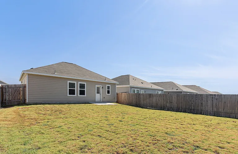 Beacon at Presidential Heights Rental Homes — Photo 18