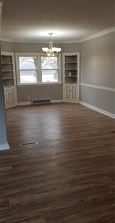1st image of 2510 Elsmere Ave