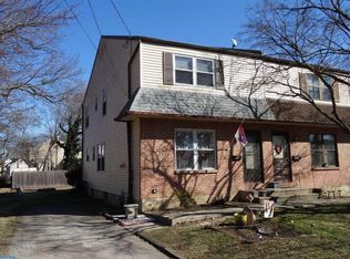 127 Stratford Ave, Aldan, PA 19018