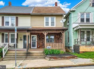327 W Maple St, Red Lion, PA 17356