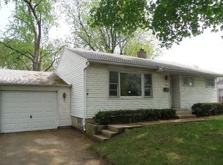 1602 Hosmer Ln, Crest Hill, IL 60403