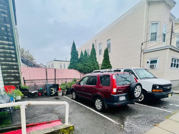 1815 Kerrigan Avenue image 14 of 14