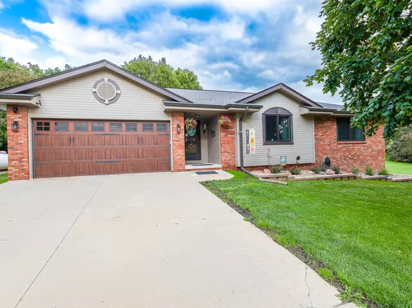 57963 Inglewood Ln, Glenwood, IA 51534