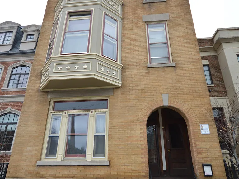 638 W Drummond Pl #1R — Photo 8