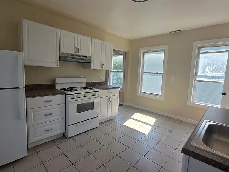 187 Saltonstall Ave #2 — Photo 1
