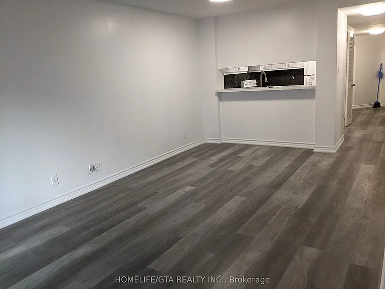 717 Bay St #707 — Photo 11