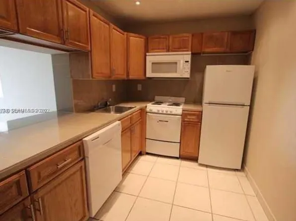 5775 W 20th Ave APT 406, Hialeah, FL 33012
