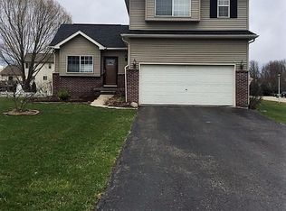 6022 Locust Trl, Grand Blanc, MI 48439