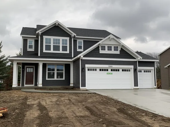 12666 Manchester Dr, Grand Haven, MI 49417