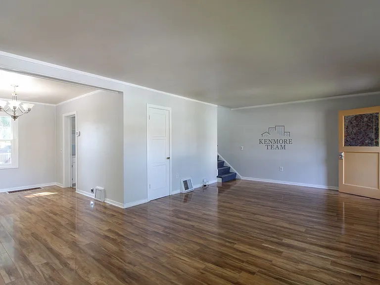 1310 Haupt Ave — Photo 3