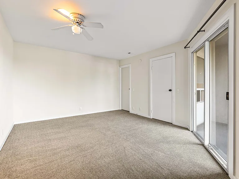 Bedroom to Closet