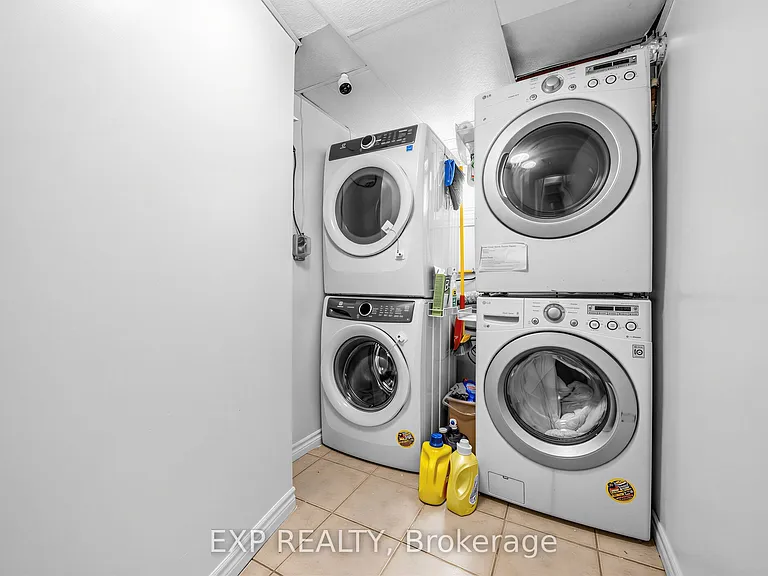 847 Upper Ottawa St #LOWER — Photo 20