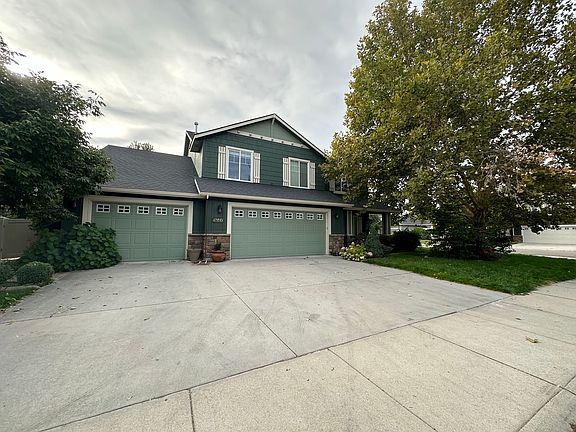 3rd image of 2611 N Wallingford Ave #1