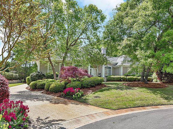 2nd image of 804 Oak Creek Place