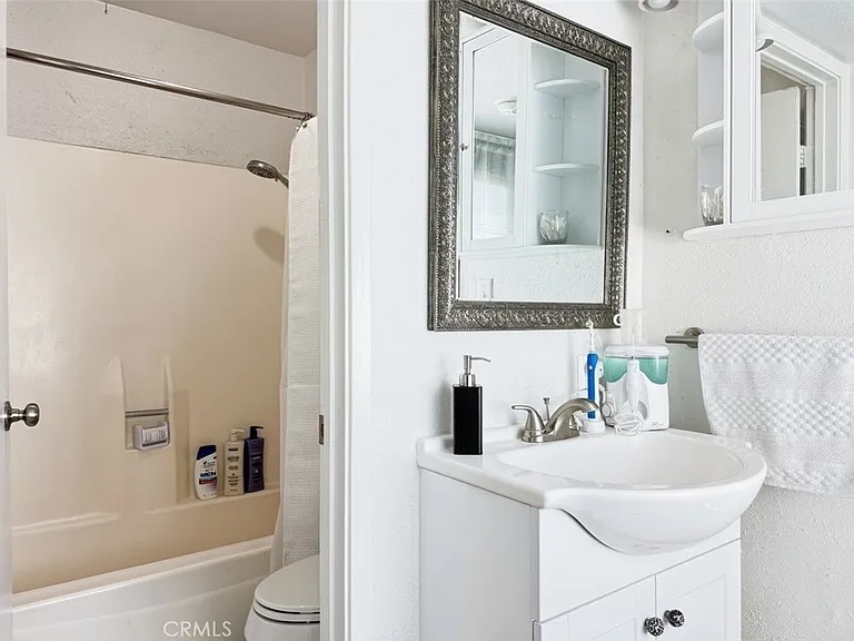64281 Spyglass Ave — Photo 4
