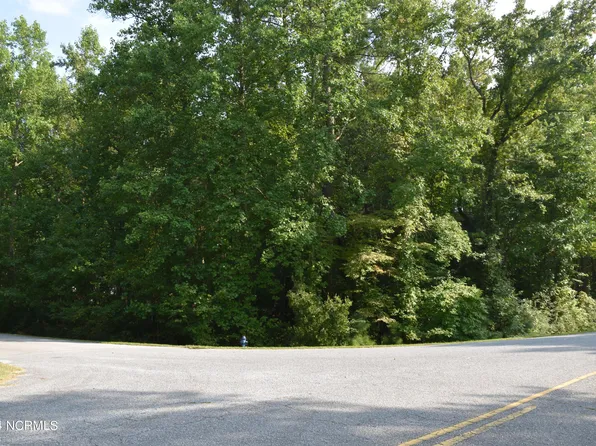 39 Hill Creek Road, Blounts Creek, NC 27814