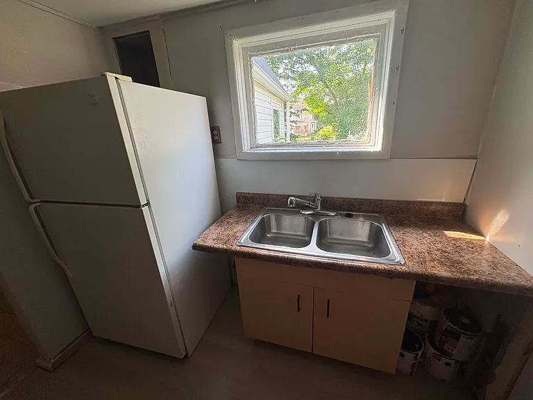 63 W Railroad St #2 — Photo 7
