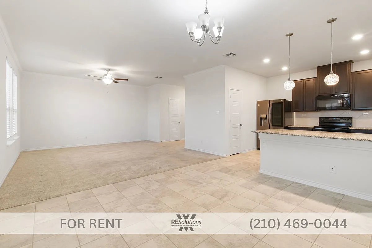 2634 Lake Horizon — Photo 2