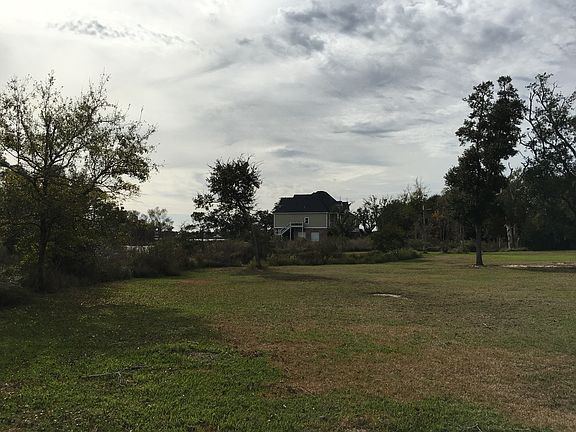 3rd image of 16008 West El Bonito