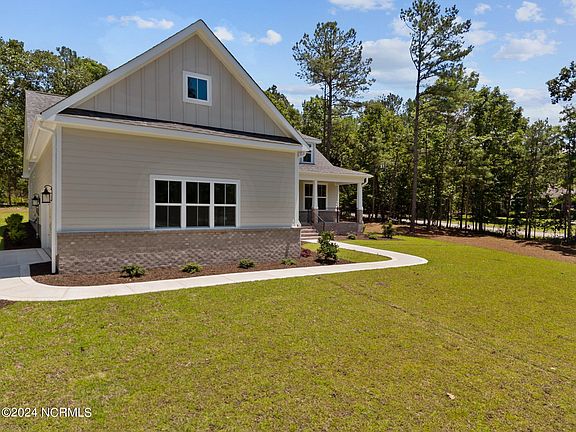 4th image of 114 Carriage Park Drive