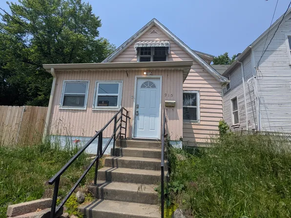 915 NE Rock Island Ave, Peoria, IL 61603