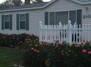 210 Browns Fish Camp Rd, Crescent City, FL 32112